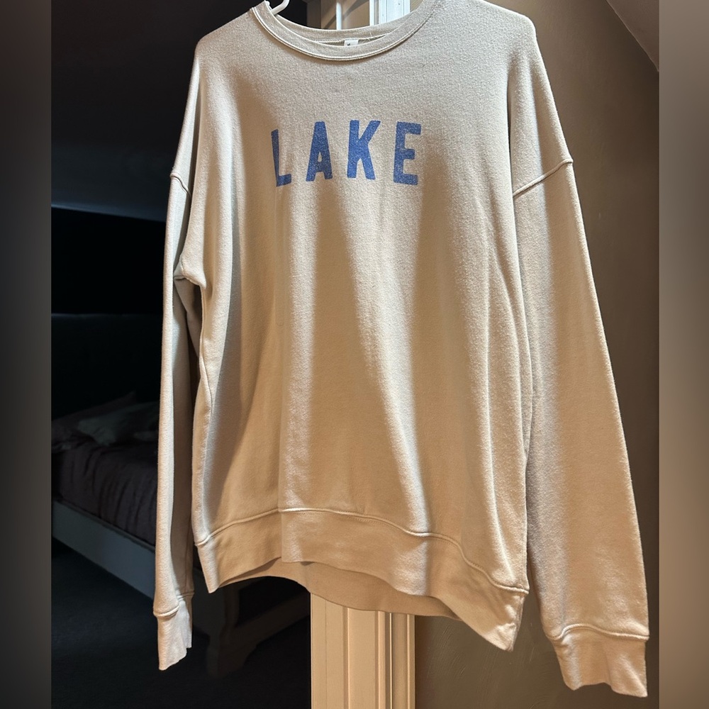 Women’s Lake hoodie